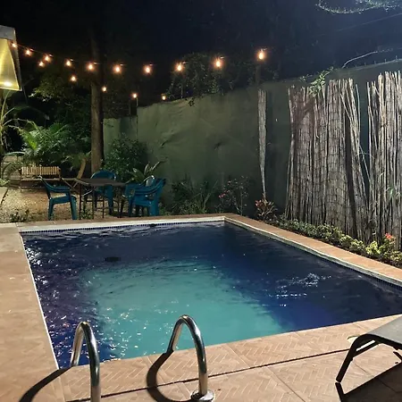 Casa Amarilla Avellanas Villa
